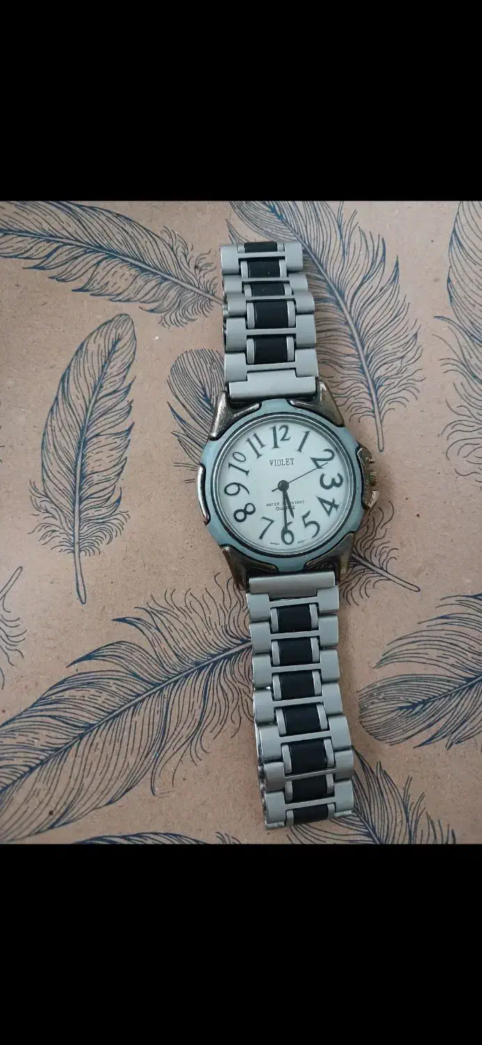 ساعت ویولت ژاپن و ساعت وستار سوئیس|ساعت|شیراز, بعثت|دیوار