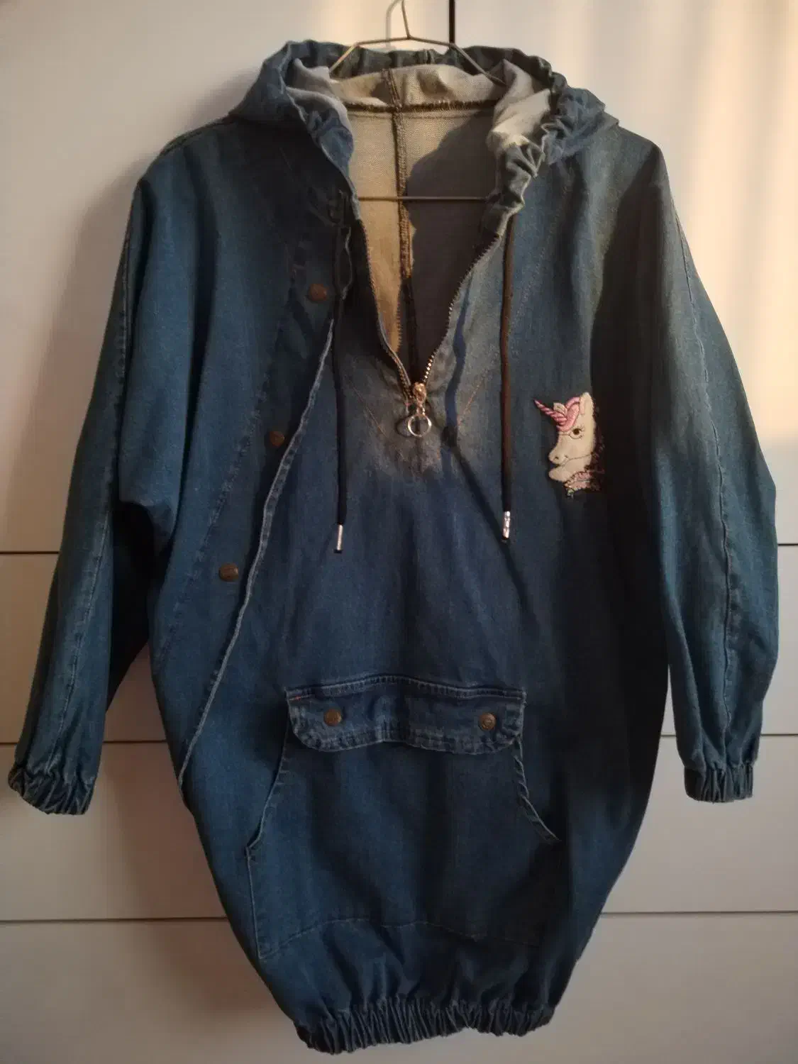 هودی لی بسیار خوش پوش|لباس|کرمانشاه, |دیوار