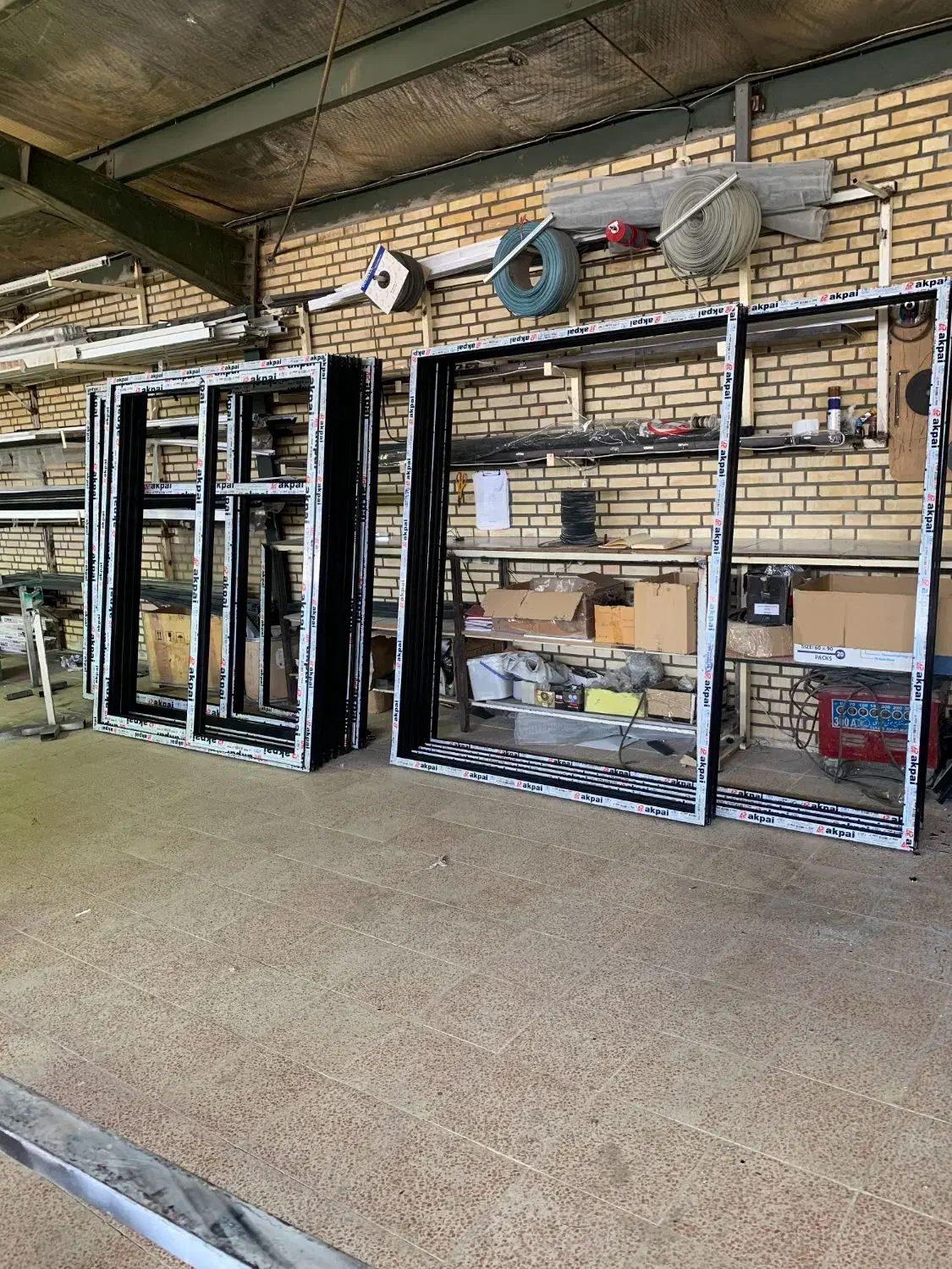 استادکارماهرونیمه ماهروساده پنجره الومینیومی upvc|استخدام معماری، عمران و ساختمانی|پردیس, شهرک صنعتی کمرد|دیوار