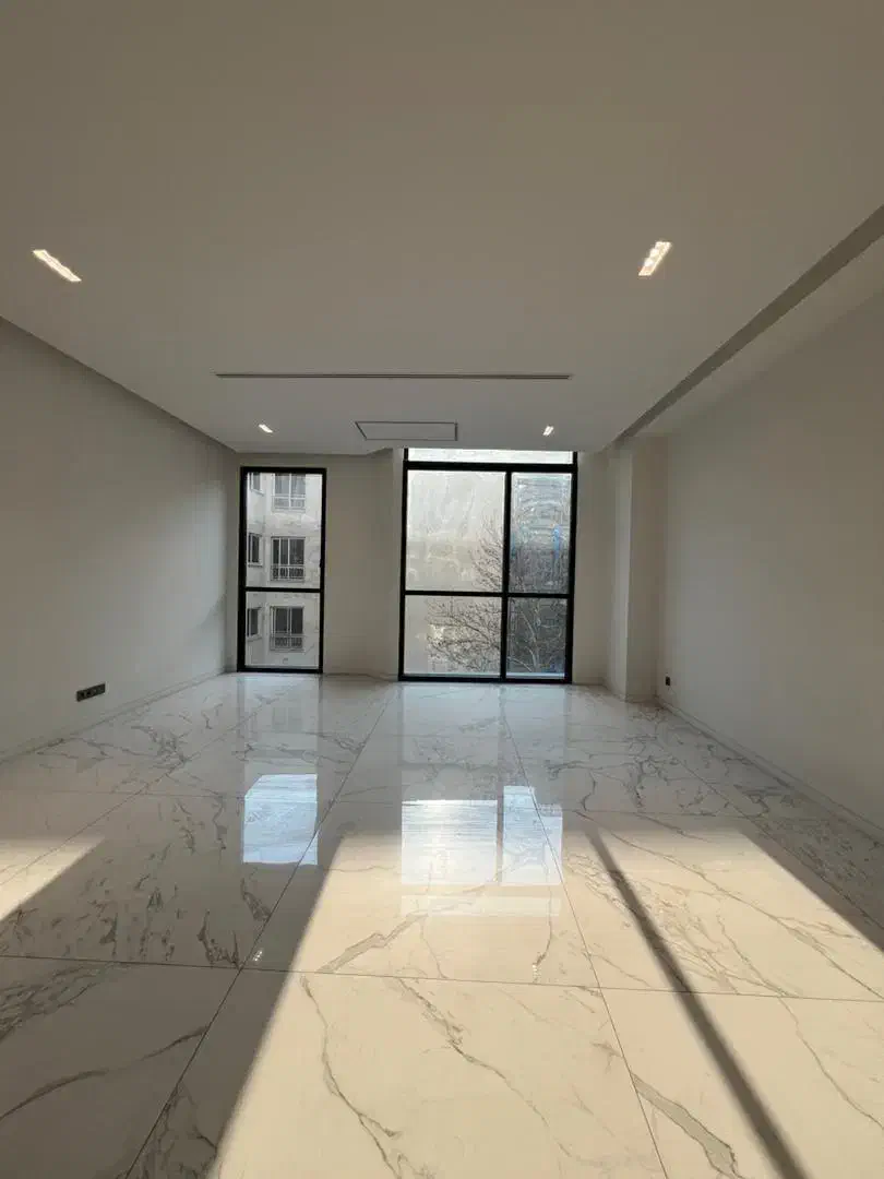 تاپ لوکیشن فرشته ۱۰۰متر مدرن نوساز