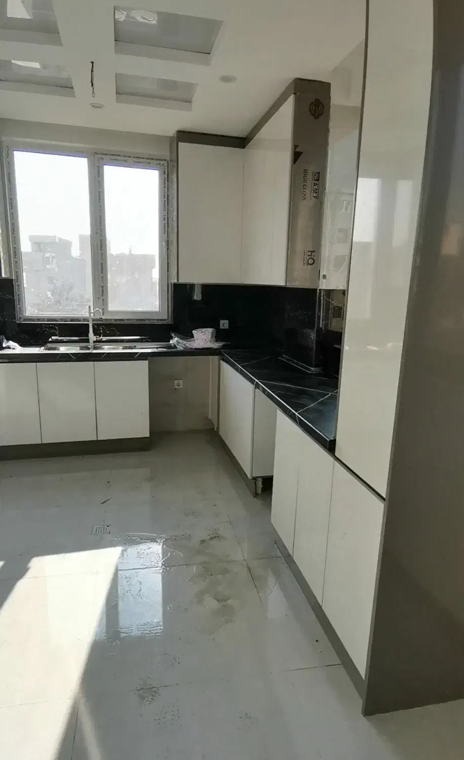 105 متر بر بلوار پاسدار گمنام تک واحدی