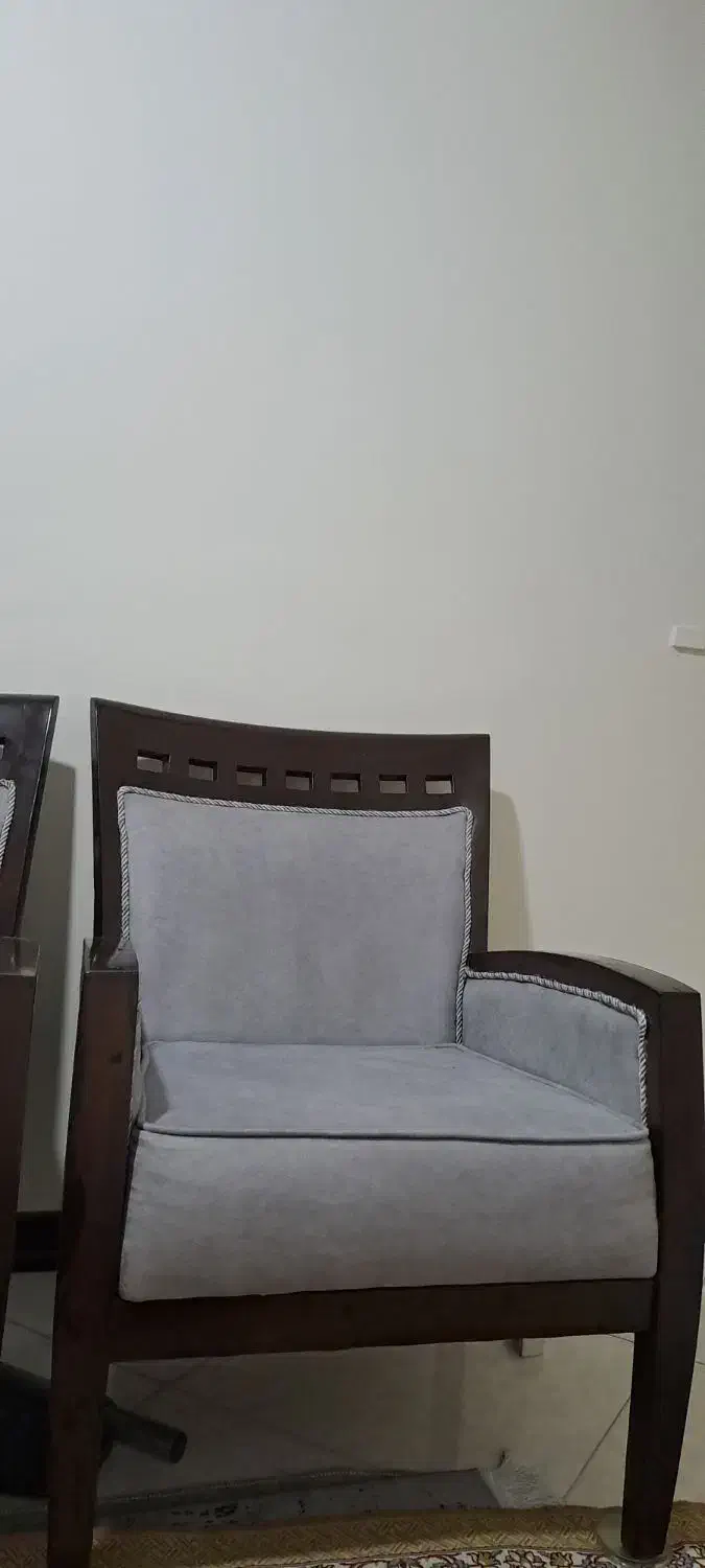 مبلمان ۷نفره با میز وسط|مبلمان خانگی و میز عسلی|تهران, امام زاده عبدالله|دیوار