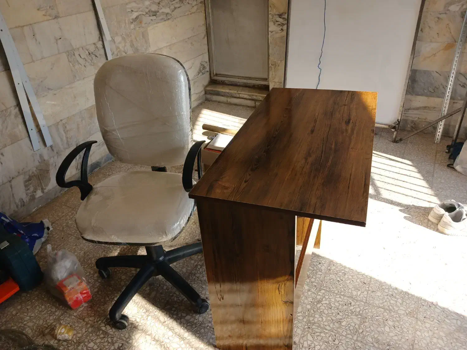 میز تحریر کامپیوتر با صندلی گردان نو استفاده نشده|میز تحریر و کامپیوتر|کرمانشاه, |دیوار