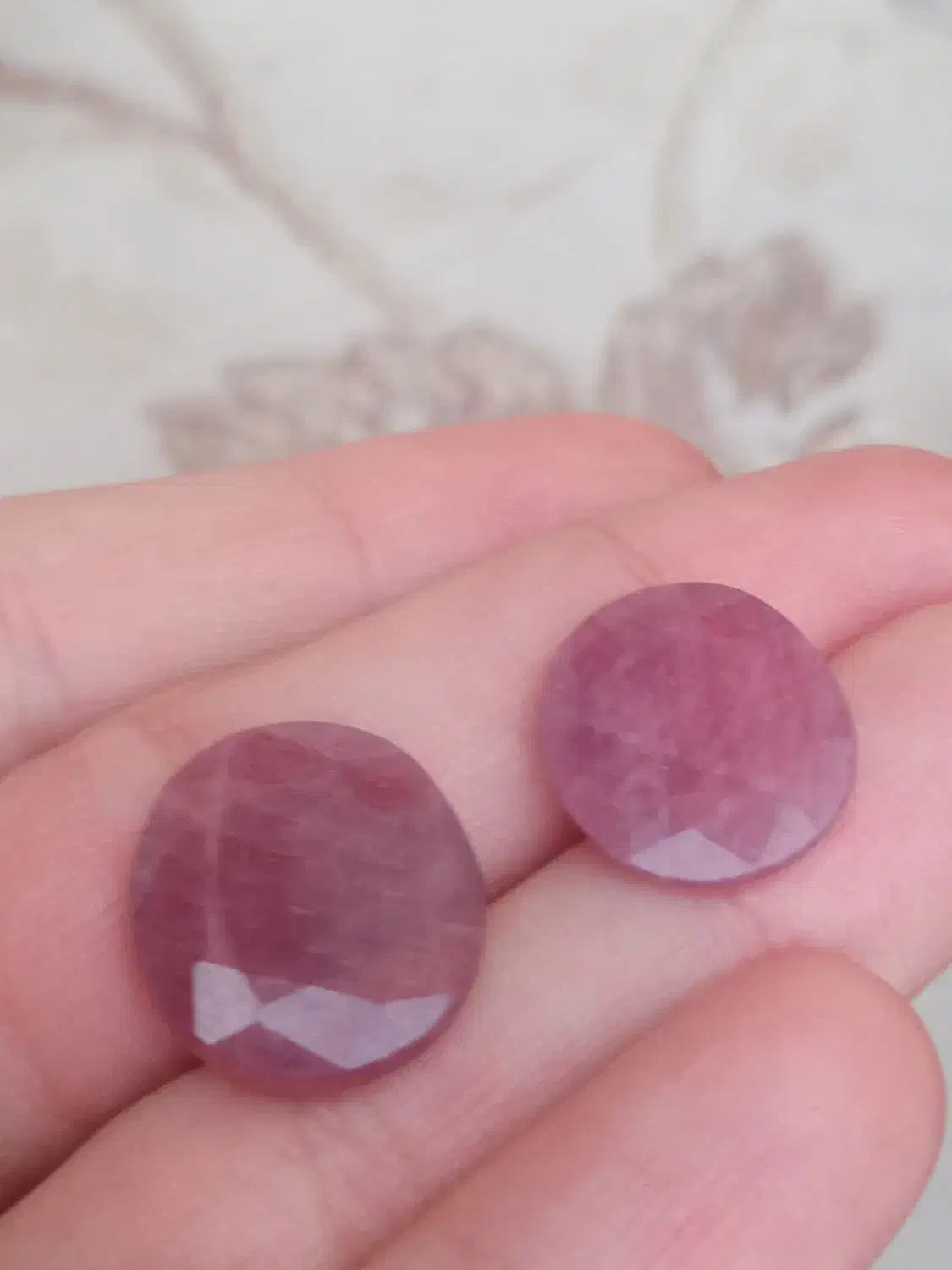 نگین یاقوت سرخ اصل سایز درشت|جواهرات|زنجان, |دیوار