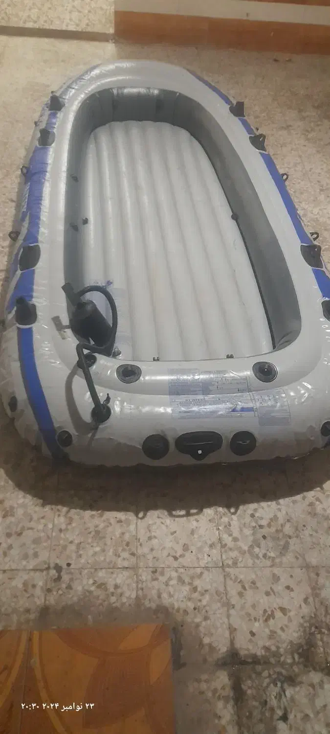 قایق بادی|قایق و سایر وسایل نقلیه|دزفول, |دیوار