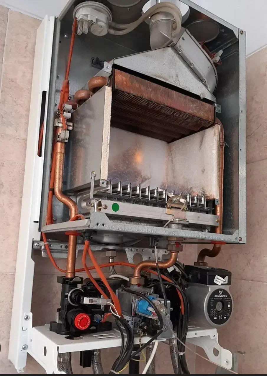 تعمیر و سرویس پکیج و آبگرمکن دیواری(خ کاوه و اطراف|خدمات پیشه و مهارت|اصفهان, برازنده|دیوار