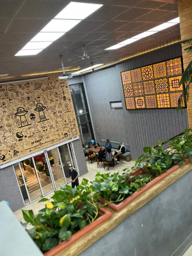 جذب صندوقدار وفرکار|استخدام خدمات فروشگاه و رستوران|کرمان, |دیوار