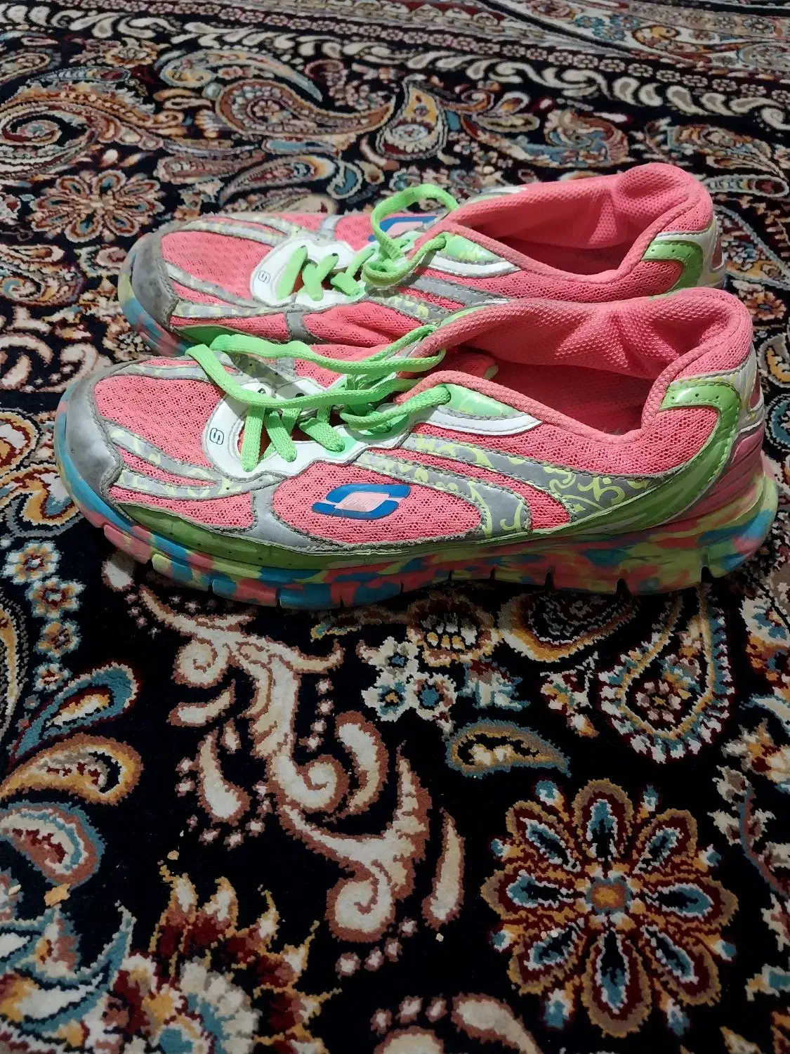 کفش خیلی قشنگ و تمیز سایز ۳۷|کیف، کفش، کمربند|کرج, اسدآباد|دیوار