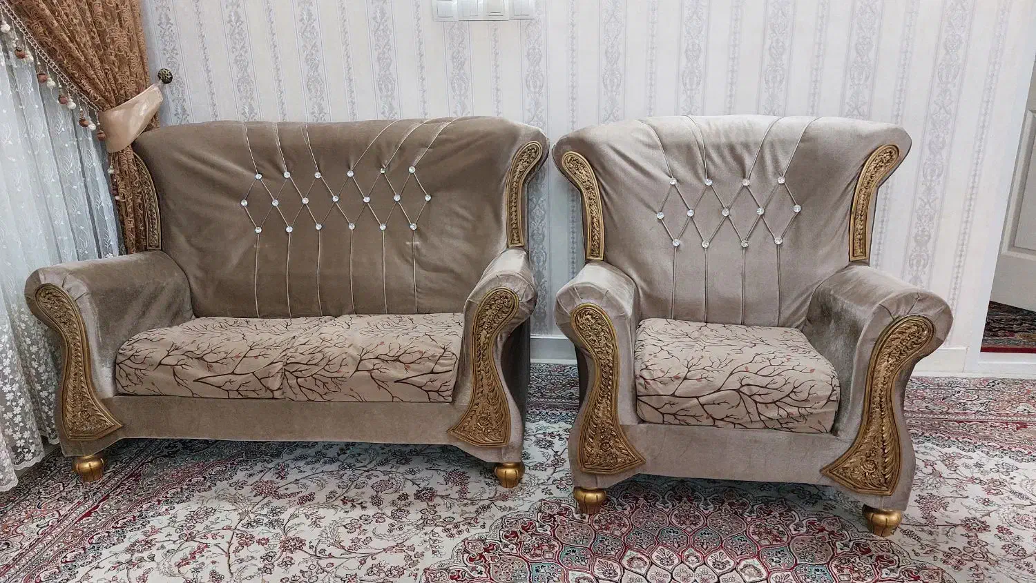 مبلمان هفت نفره و میز عسلی|مبلمان خانگی و میز عسلی|خرم‌آباد, |دیوار