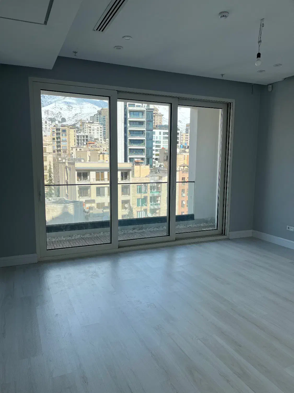 واحد ۲۱۰ متری بدون مشابه