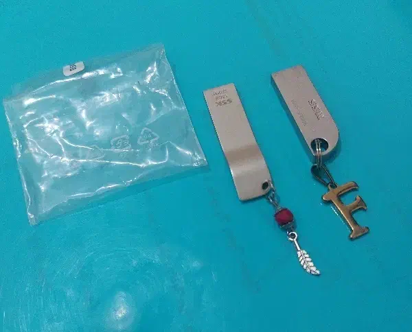 دوعدد فلش16گیگ درحدنو|قطعات و لوازم جانبی رایانه|شاهرود, |دیوار