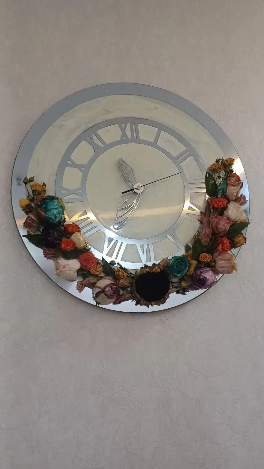 ساعت رزینی با گل های یادگاری شما|ساعت دیواری و تزئینی|مشهد, جاهد شهر|دیوار