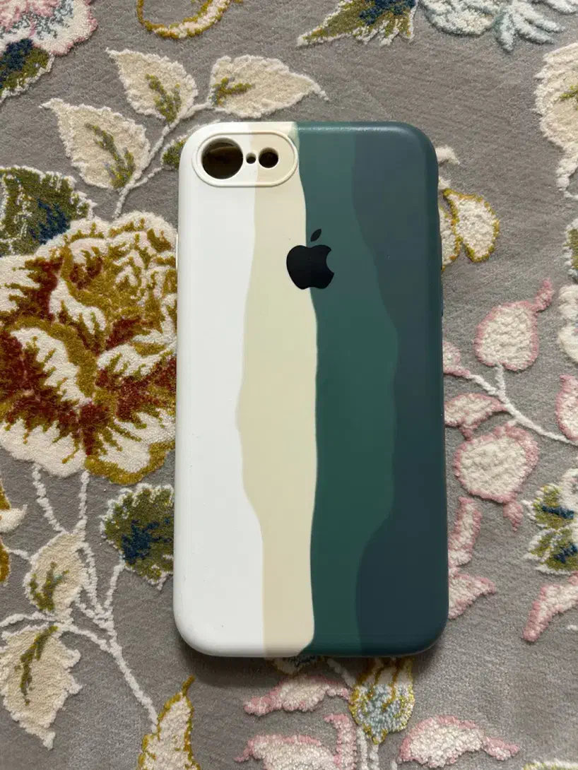 قاب ایفون ۱۱ و se|لوازم جانبی موبایل و تبلت|لاهیجان, انقلاب|دیوار