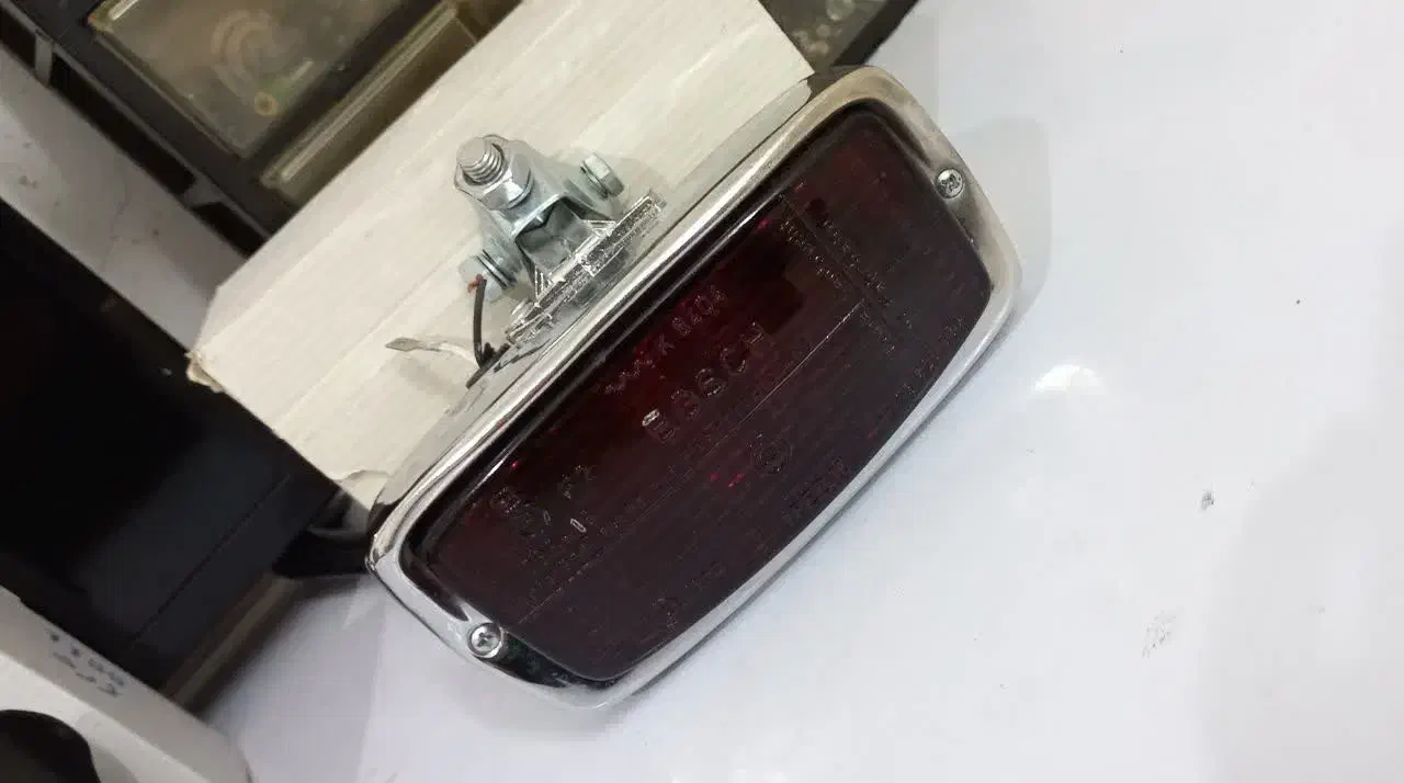 چراغ استپ بوش کلکسیونی|کلکسیون و سرگرمی|ری, شهادت|دیوار