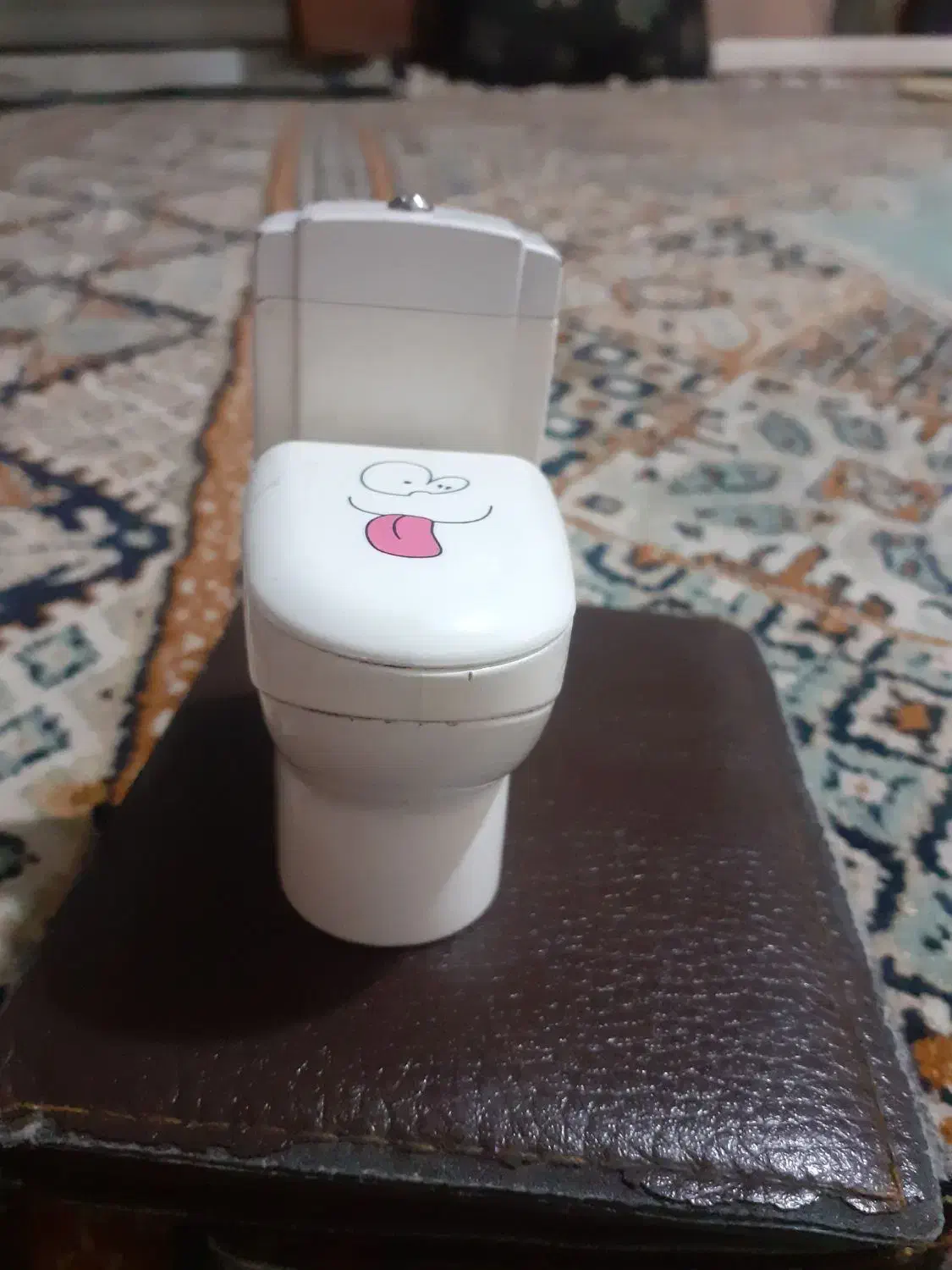 فندک wc  فرنگی|کلکسیون اشیاء عتیقه|کرمانشاه, |دیوار
