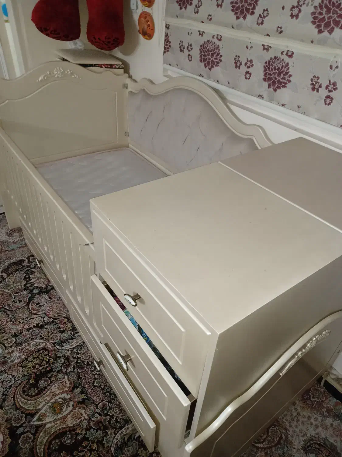 تخت کودک  نوزادی تا ۸ ساله|تخت و صندلی بچه|تهران, مینای جنوبی|دیوار