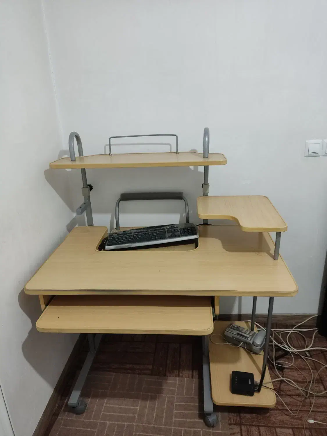 میز کامپیوتر|میز تحریر و کامپیوتر|همدان, |دیوار