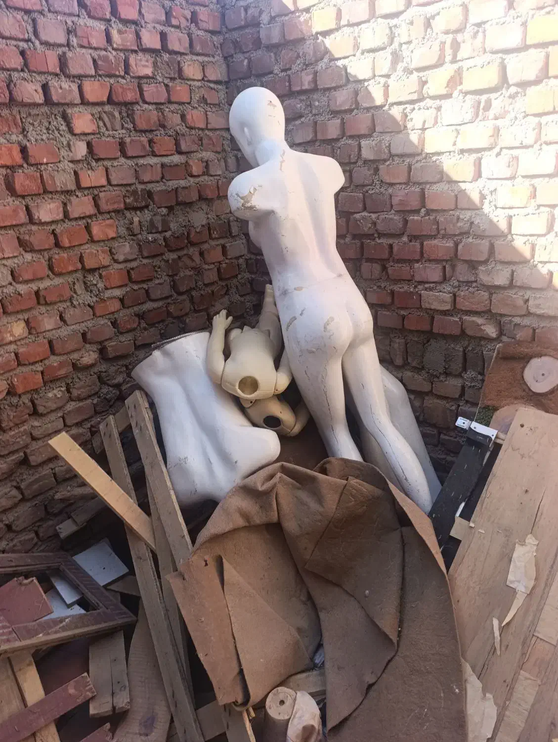 مانکن|فروشگاه و مغازه|نهبندان, |دیوار