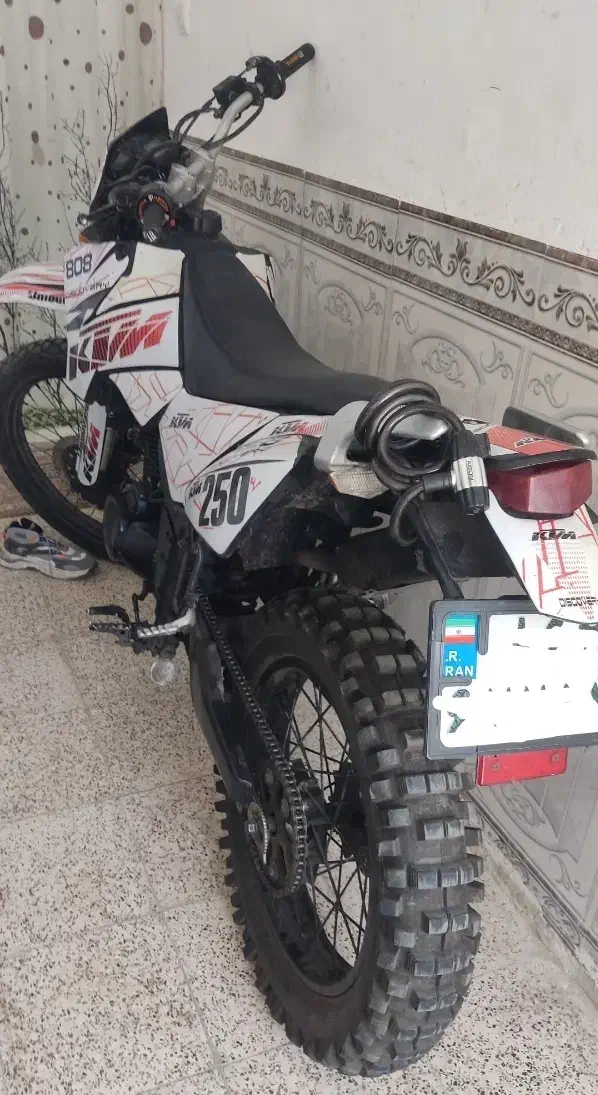تریل فلات کی تی ام ۲۵۰|موتورسیکلت|مشهد, راه آهن|دیوار