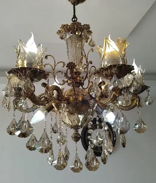 لوستر برنزی سنگین ۶شاخه|لوستر و چراغ آویز|کرج, باغستان|دیوار