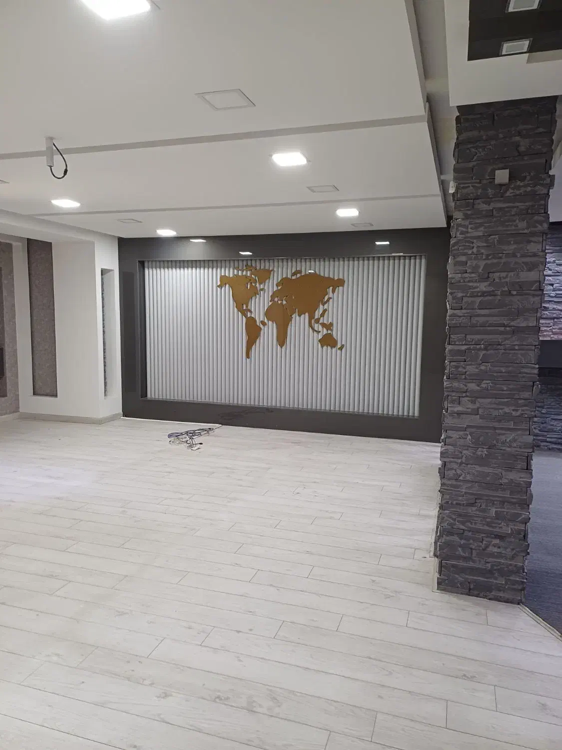 ۱۲۰ متر دفترکار خیابان وحید میانی|فروش دفتر کار، اتاق اداری، مطب|اصفهان, جلفا|دیوار