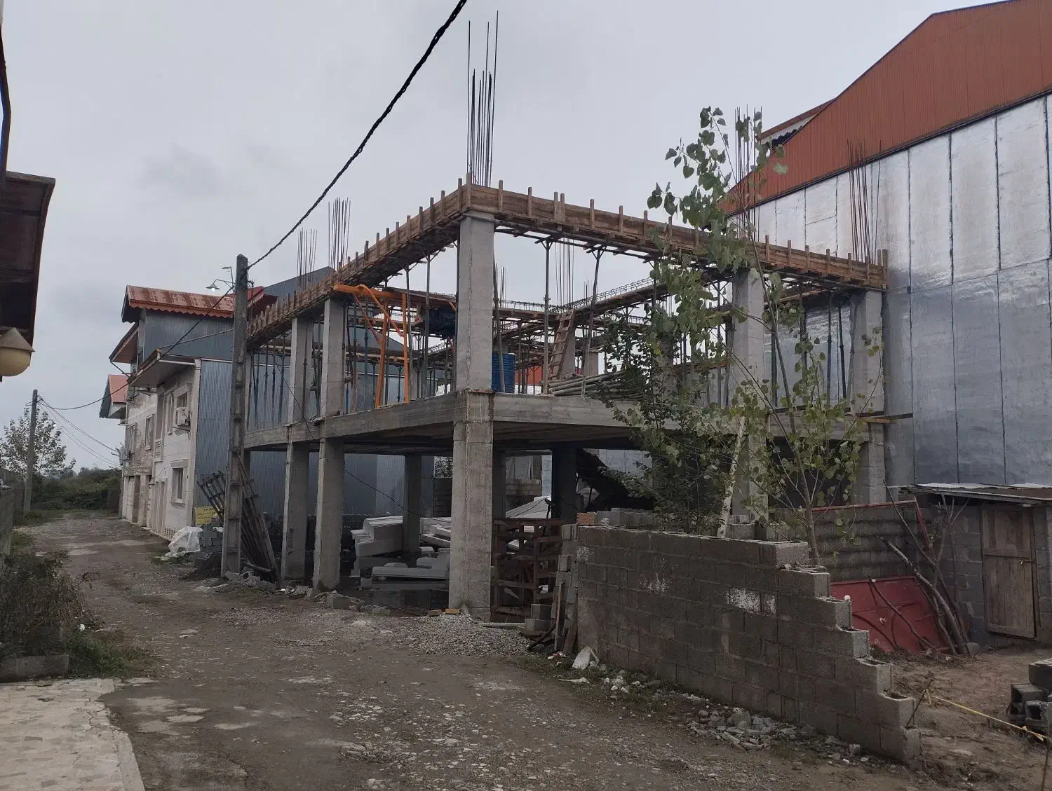 اجراع سازهای بتنی ویلا و ساختمان صفر تا صد|خدمات پیشه و مهارت|فومن, |دیوار