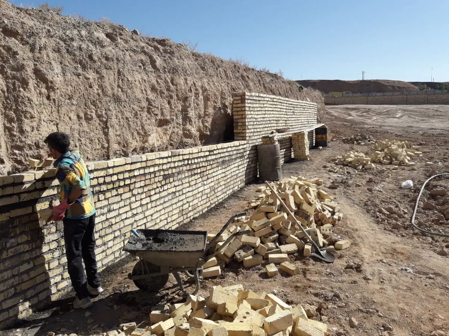 بنائی گچکاری سیمانکاری  و..‌|خدمات پیشه و مهارت|زنجان, |دیوار