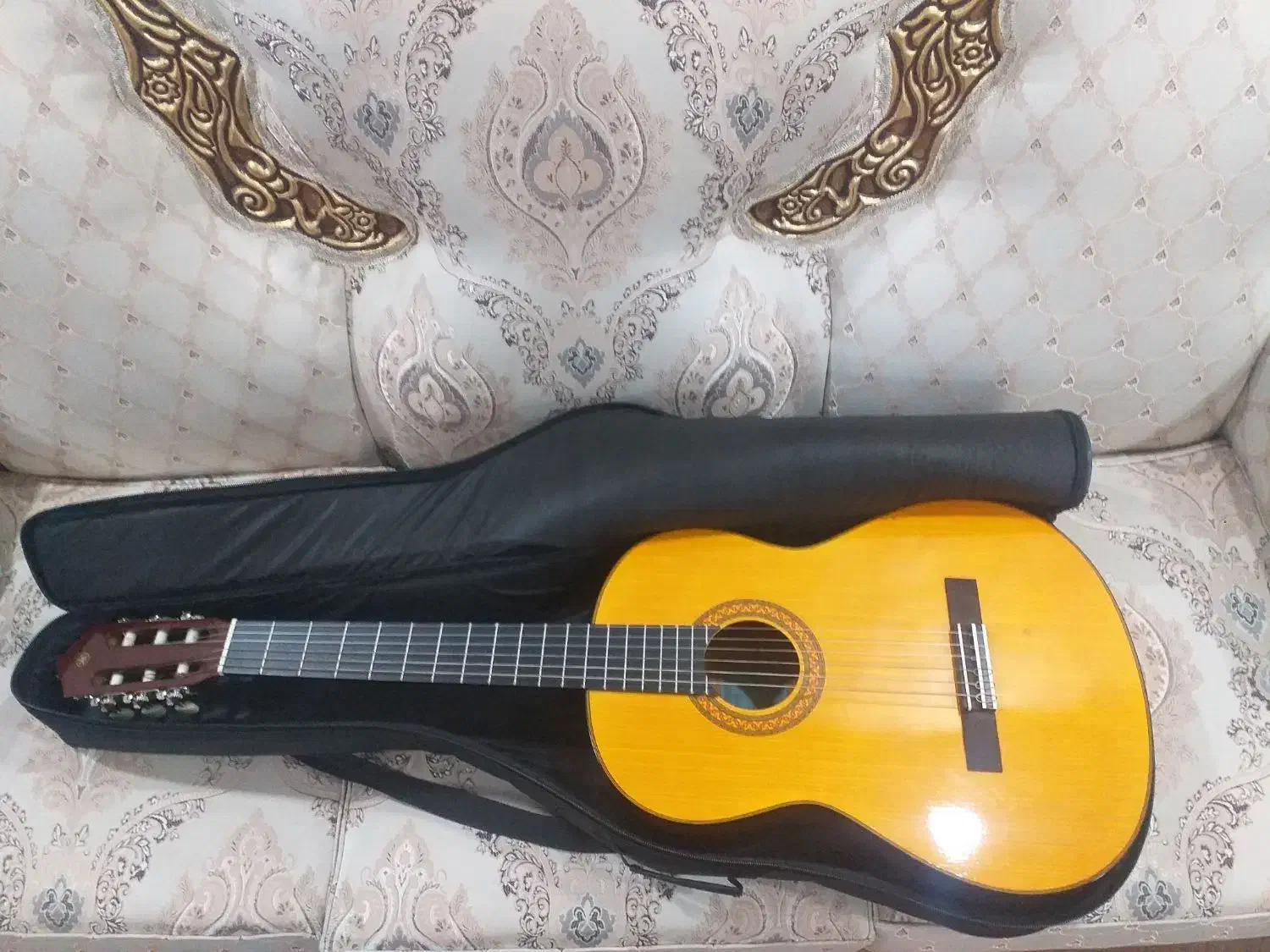 فروشی|گیتار، بیس، امپلیفایر|رزن, |دیوار