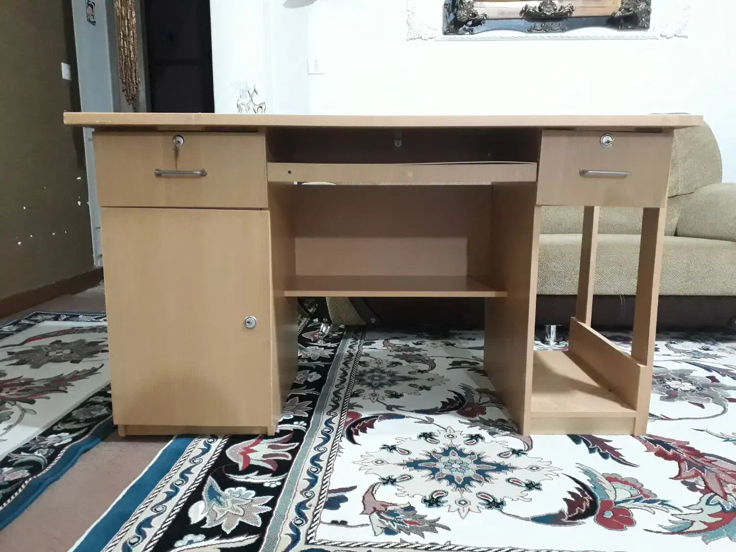 میز تحریر و کامپیوتر|میز تحریر و کامپیوتر|زنجان, |دیوار