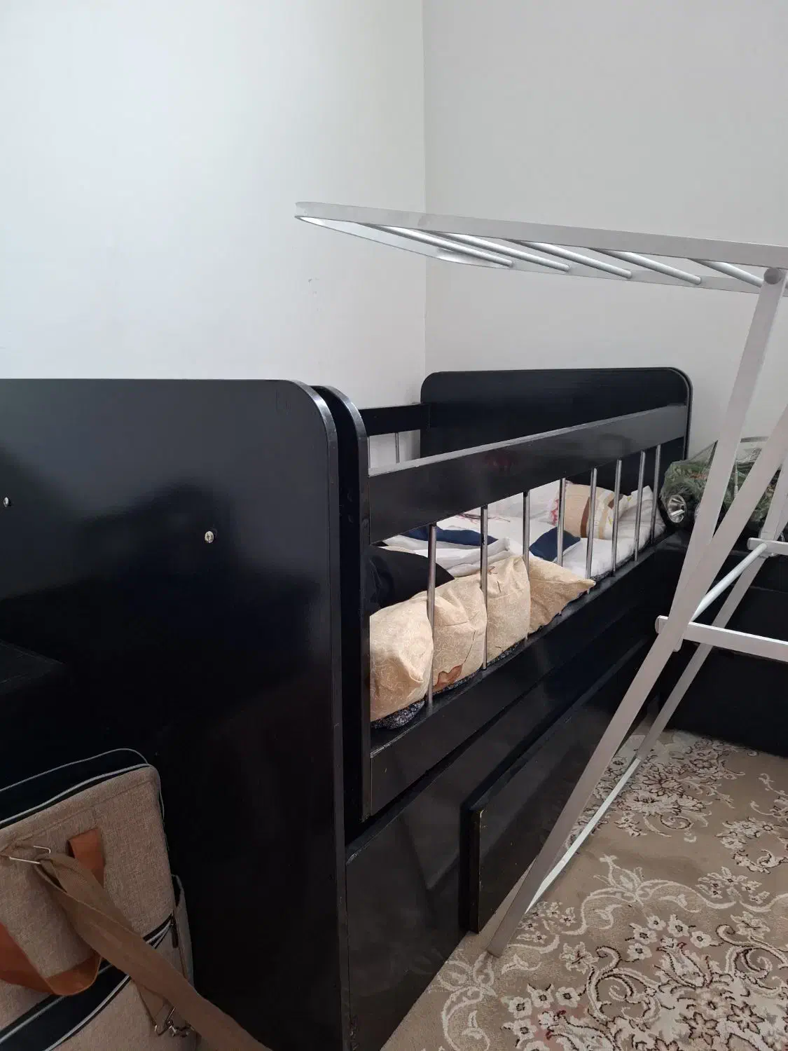 تخت خواب کودک و نوزاد|تخت و صندلی بچه|مشهد, عبادی|دیوار