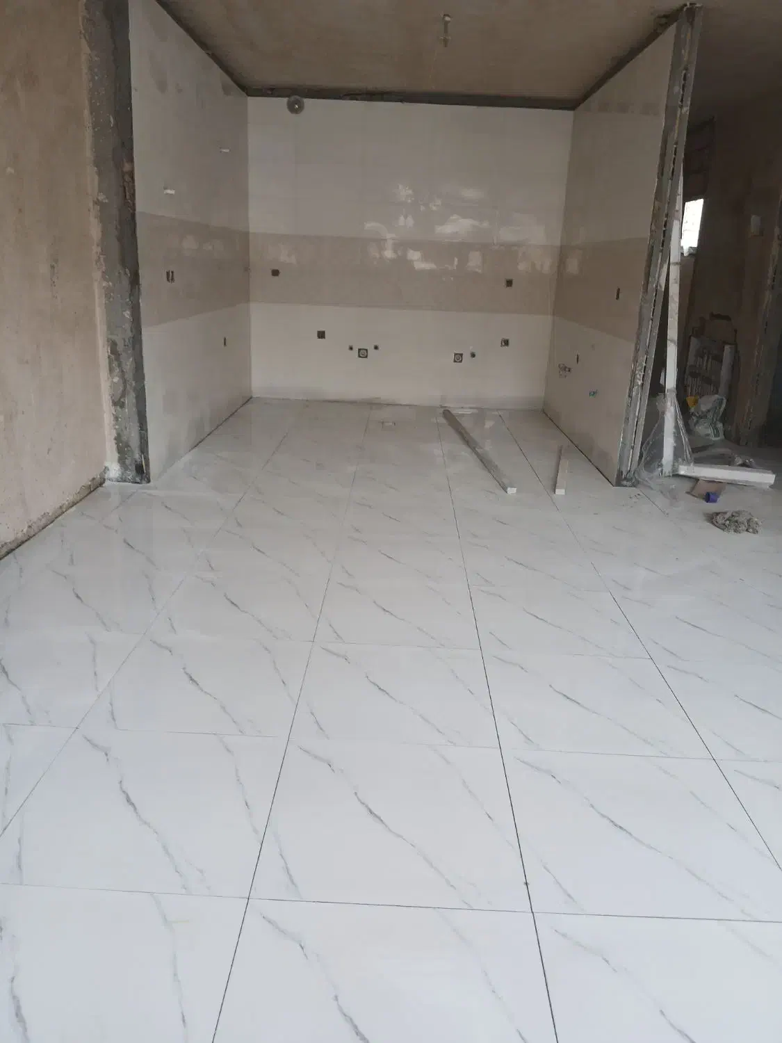 نیازمند شاگرد یا کارگر برای کار بنایی|استخدام معماری، عمران و ساختمانی|فرخشهر, |دیوار