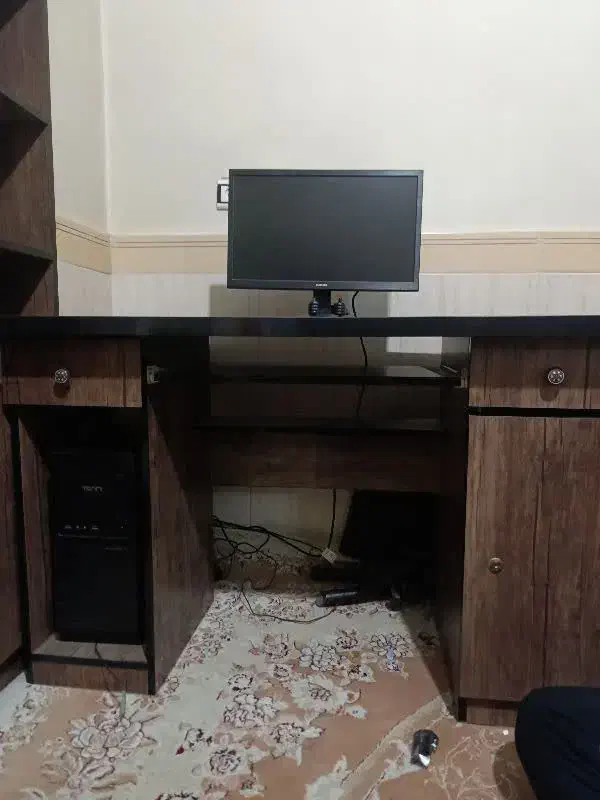 میز کامپیوتر|میز تحریر و کامپیوتر|اسلام‌شهر, شهرک قائمیه|دیوار