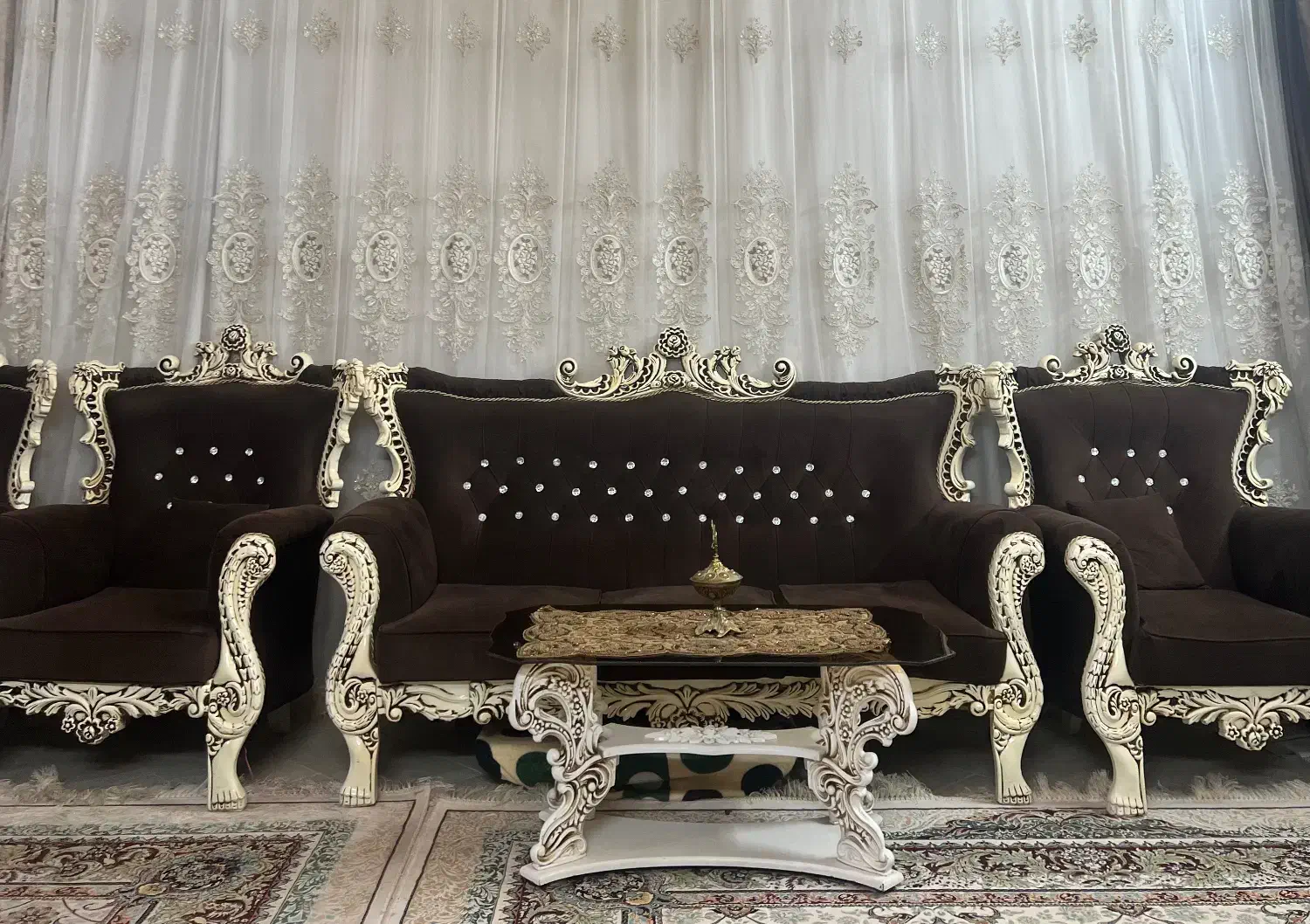 مبل در حد نو|مبلمان خانگی و میز عسلی|قم, سالاریه|دیوار