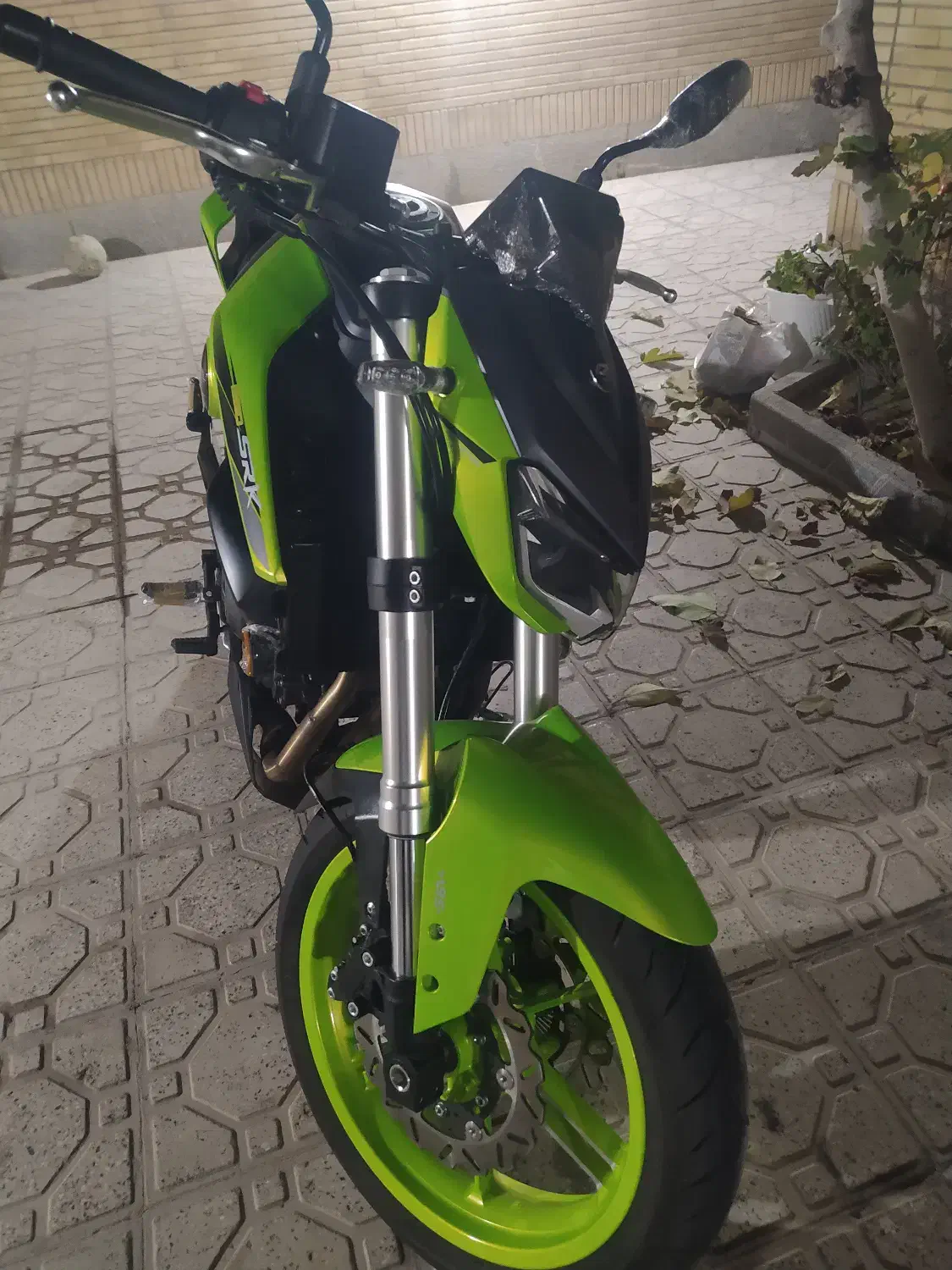 موتور کیوجی ۲۵۰ مدل ۱۴۰۲ مشابه صفر ۹۰۰ دونه کارکرد|موتورسیکلت|اصفهان, شاهد|دیوار