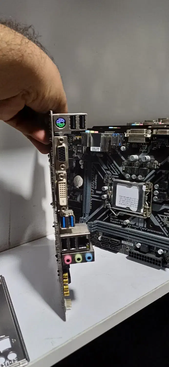 مادربرد H310 GIGABYTE|قطعات و لوازم جانبی رایانه|شیراز, شهرک پرواز|دیوار