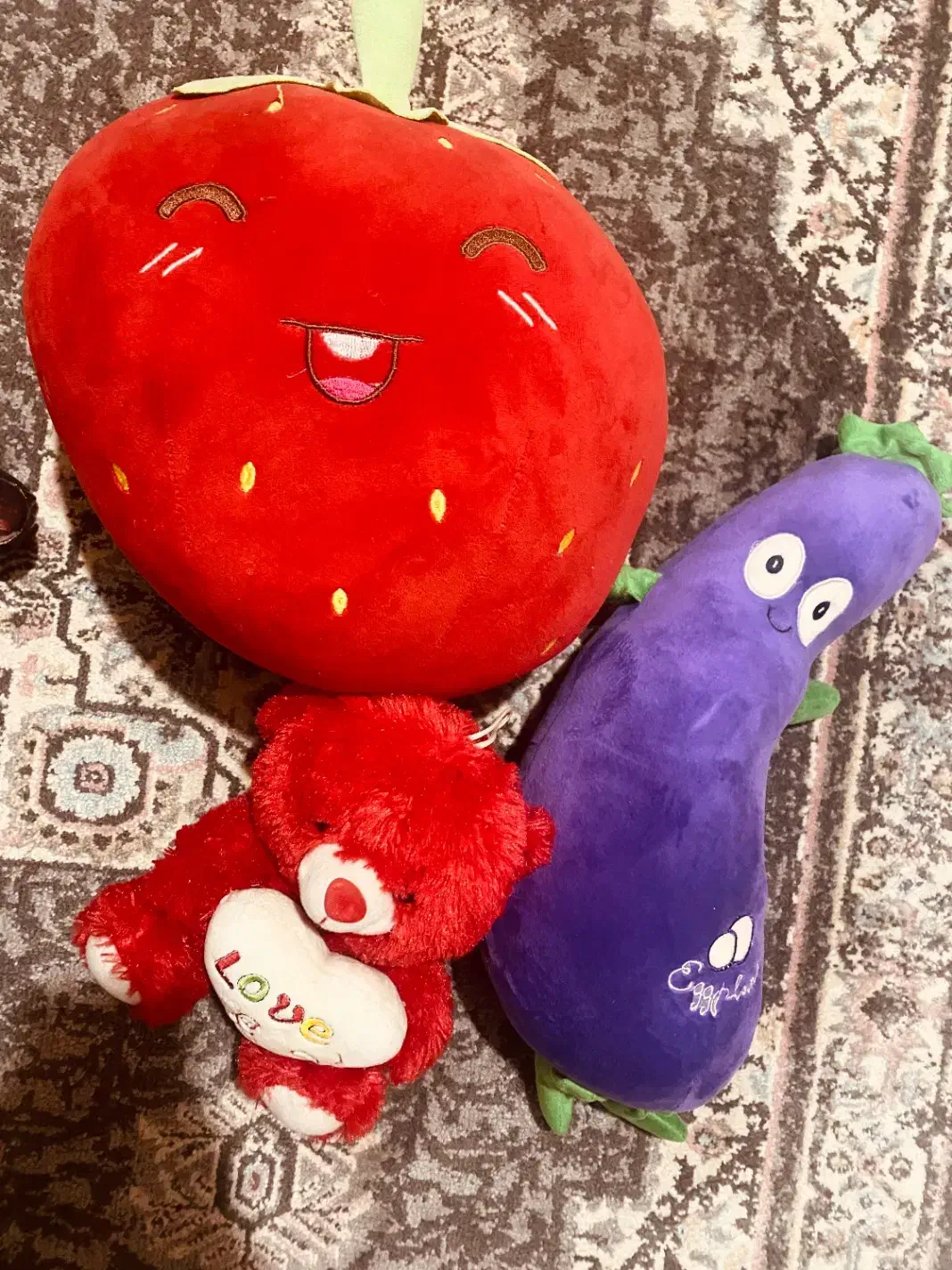 عروسک|اسباب‌‌بازی|رشت, حومه رشت|دیوار