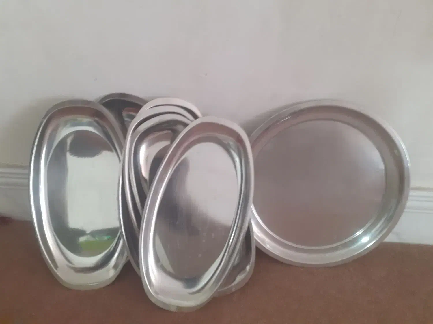 سینی استیل|ظروف سرو و پذیرایی|مرودشت, فاز دوم شهرک فرهنگیان|دیوار