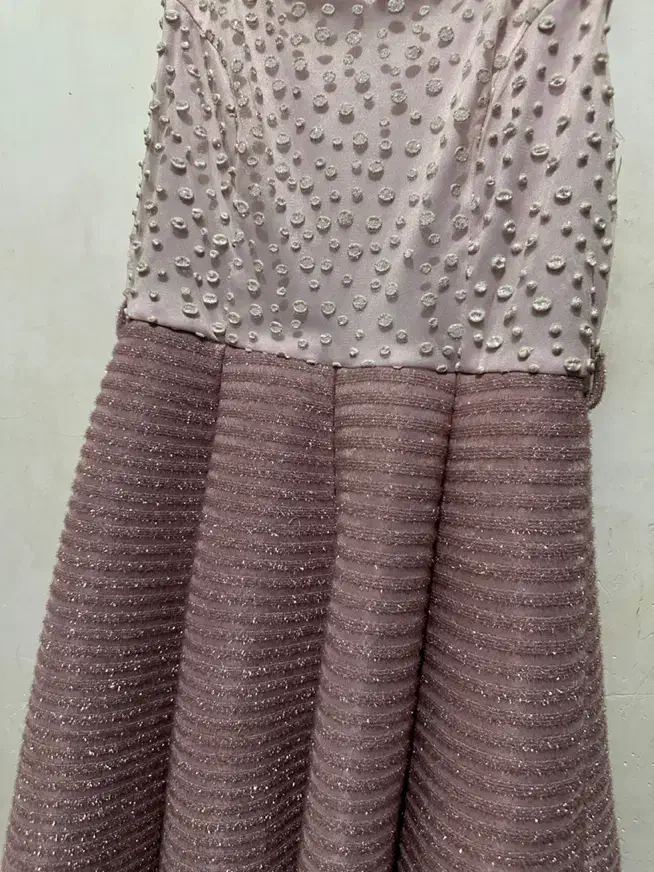 پیرهن مجلسی|لباس|مشگین شهر, |دیوار