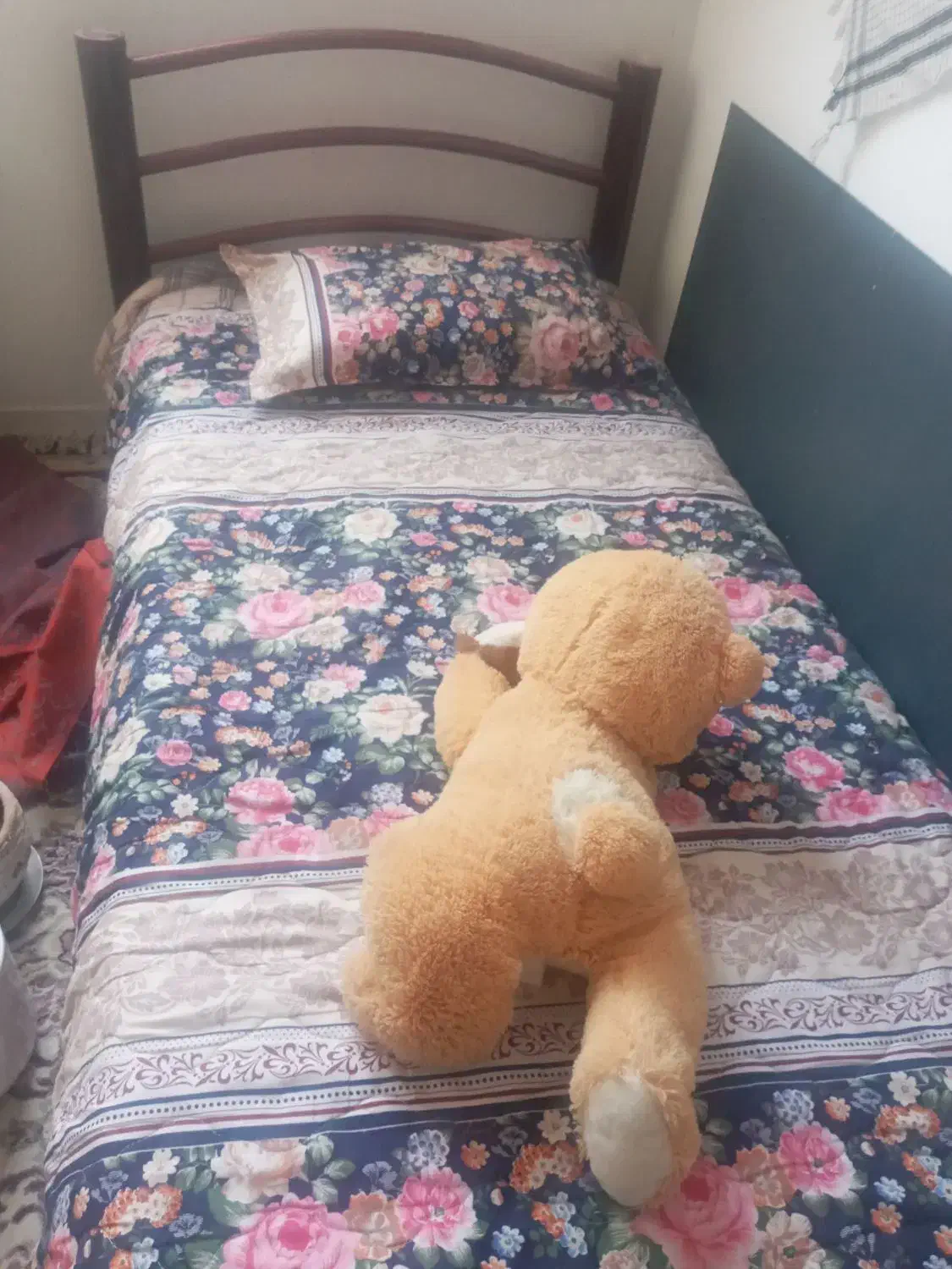 تخت بسیار محکم جنس درجه یک|تشک تختخواب|گلبهار, شهر جدید گلبهار|دیوار