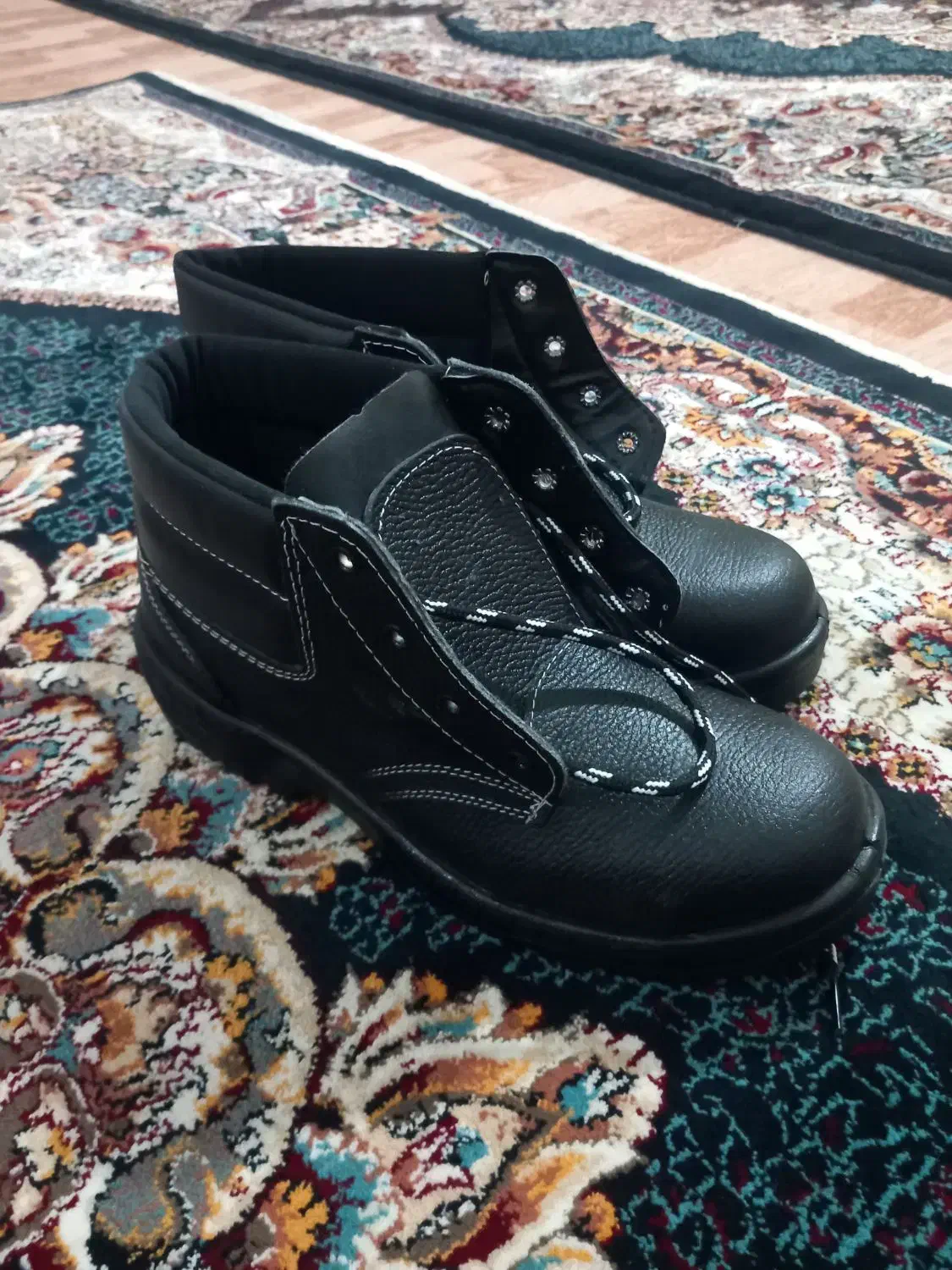 کفش ایمنی|کیف، کفش، کمربند|نظرآباد, رسالت|دیوار