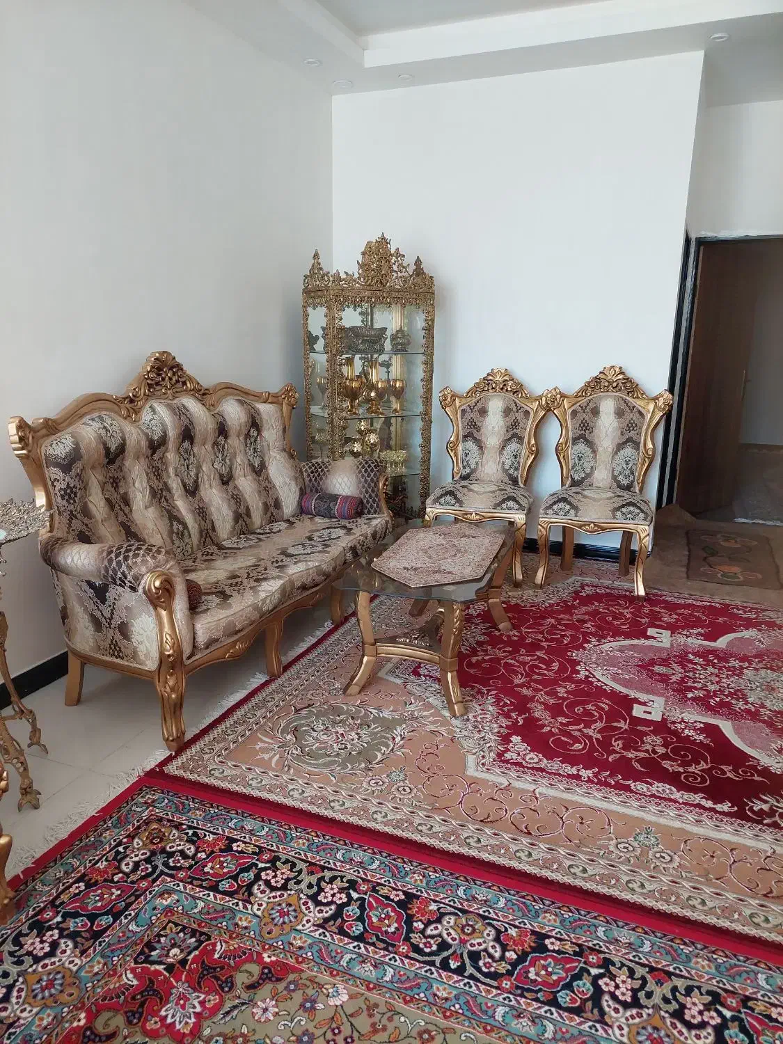 ست کامل وسالم مبل  سلطنتی چوب|مبلمان خانگی و میز عسلی|دورود, |دیوار