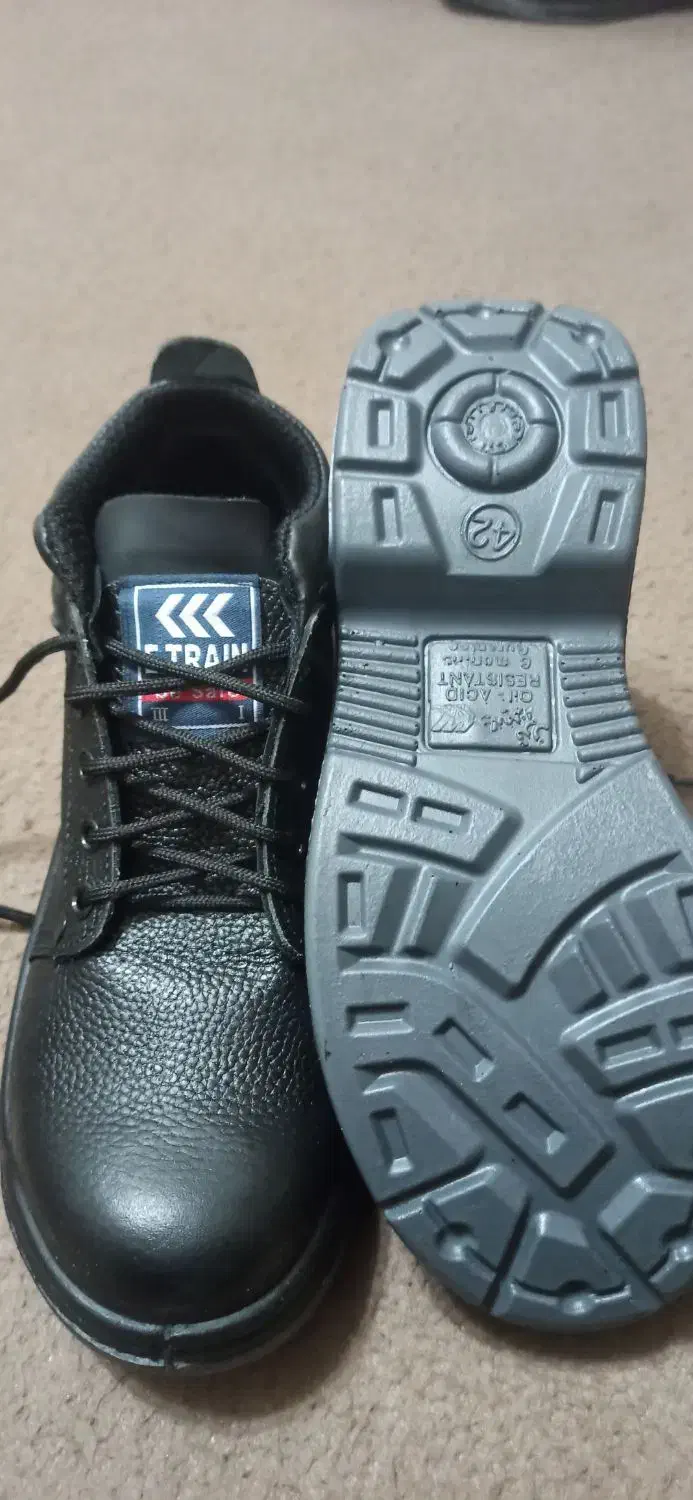 کفش کار|کیف، کفش، کمربند|بیرجند, |دیوار