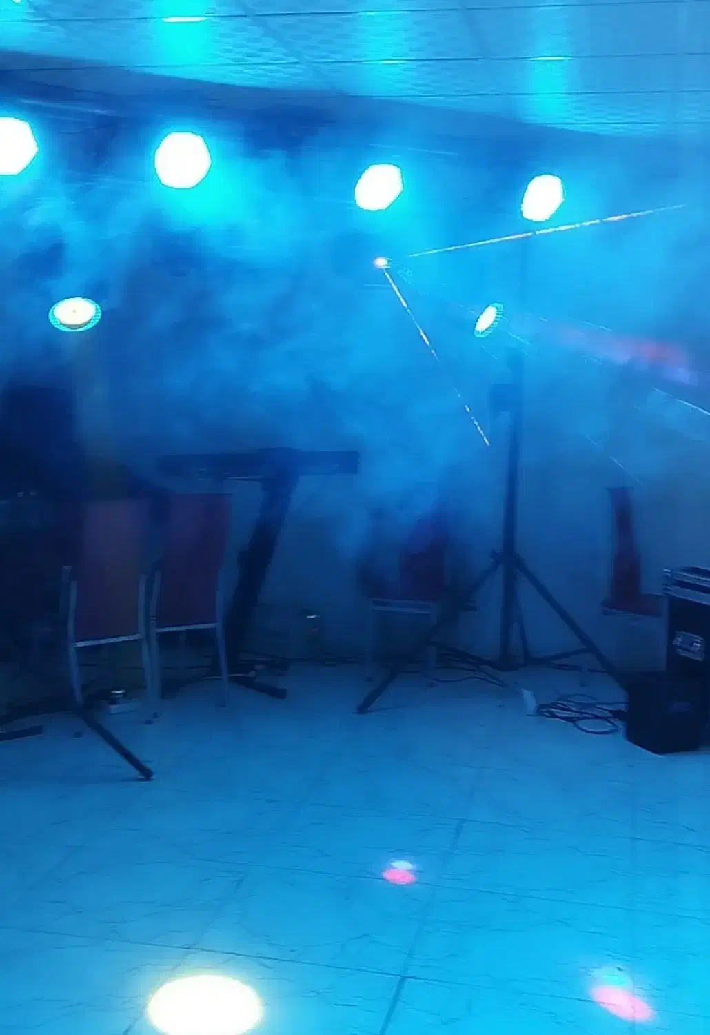 وسایل نور پردازی|خدمات پذیرایی، مراسم|بردسیر, |دیوار