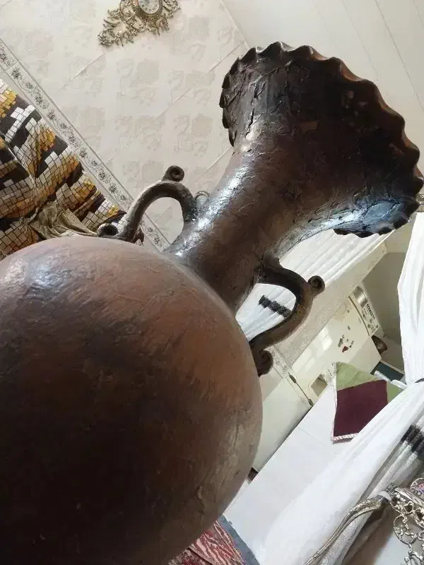 کوزه بزرگ|کلکسیون اشیاء عتیقه|زنجان, |دیوار