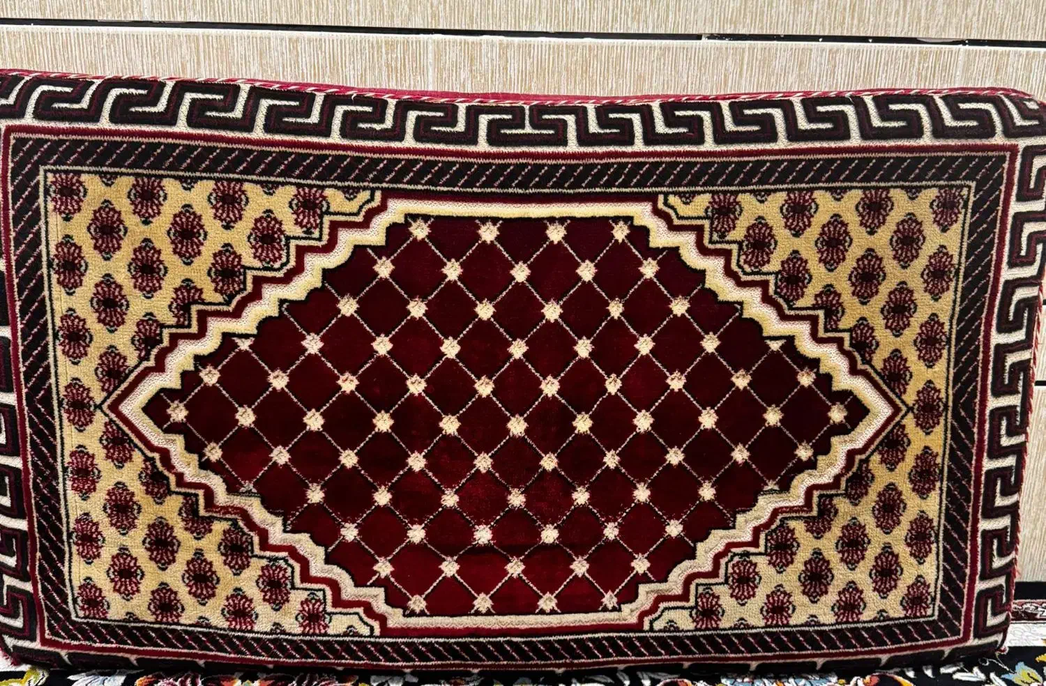 ۴عدد پشتی|پشتی|دزفول, |دیوار