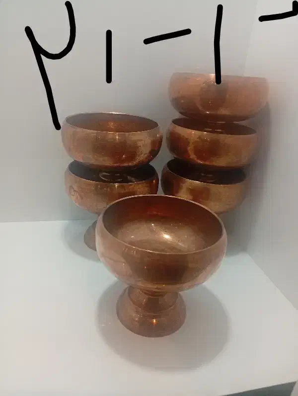 تعدادی ظروف مسی|ظروف سرو و پذیرایی|شهرکرد, |دیوار