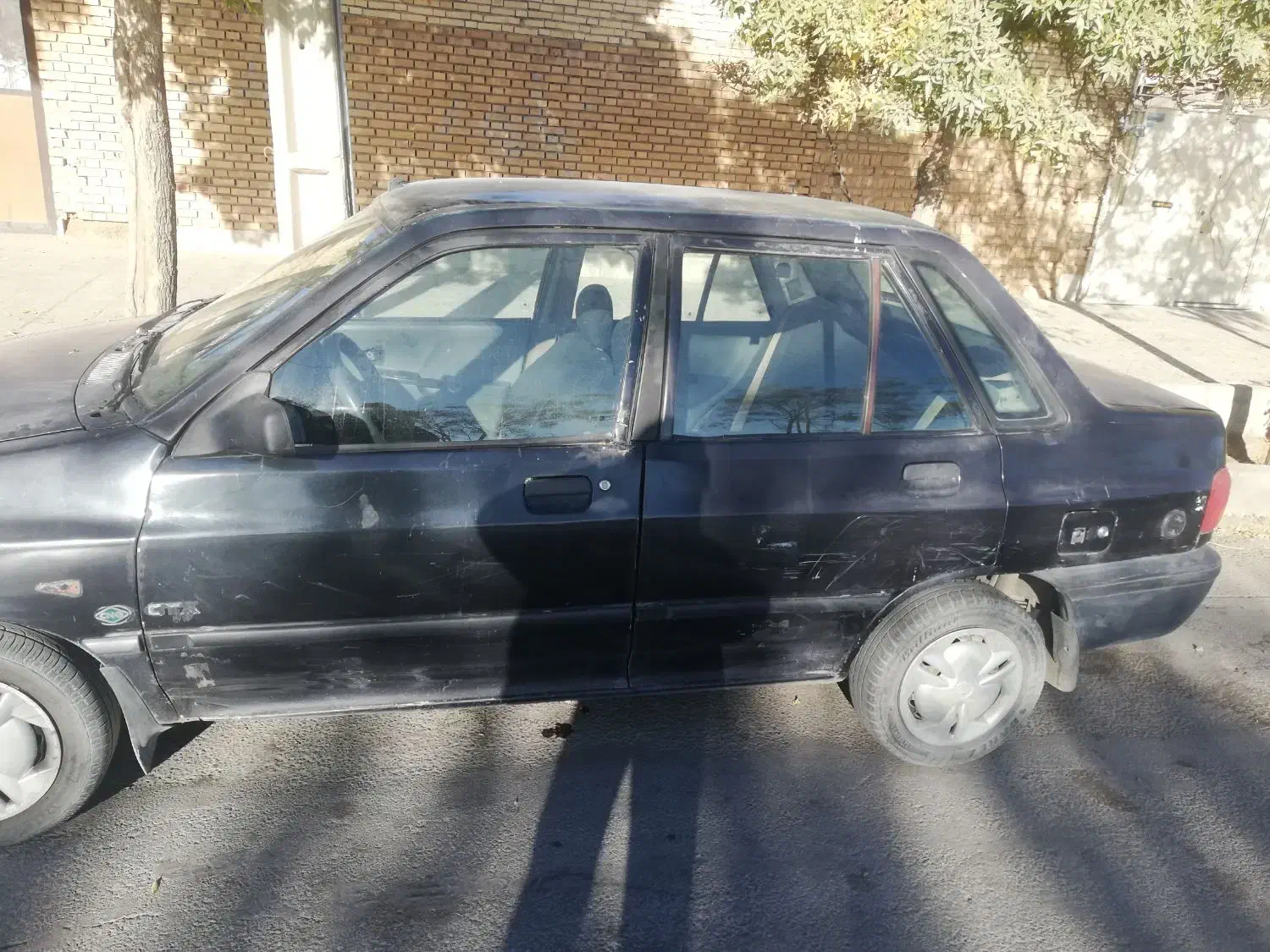 سواری پرایدمدل82 فنی سالم دوررنگ|خودرو سواری و وانت|آباده, |دیوار