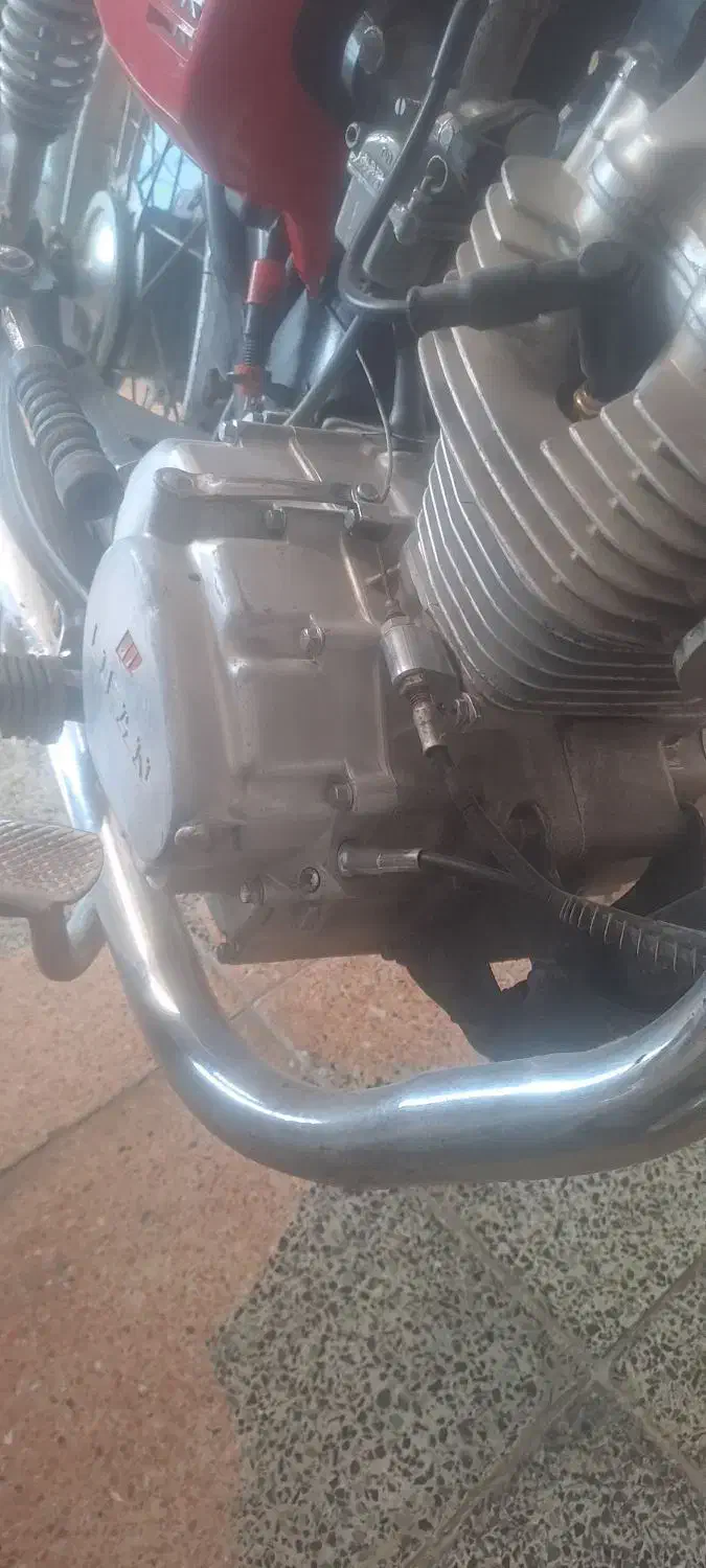 هندا ۱۲۵ تازه تعمیر|موتورسیکلت|شهرکرد, |دیوار