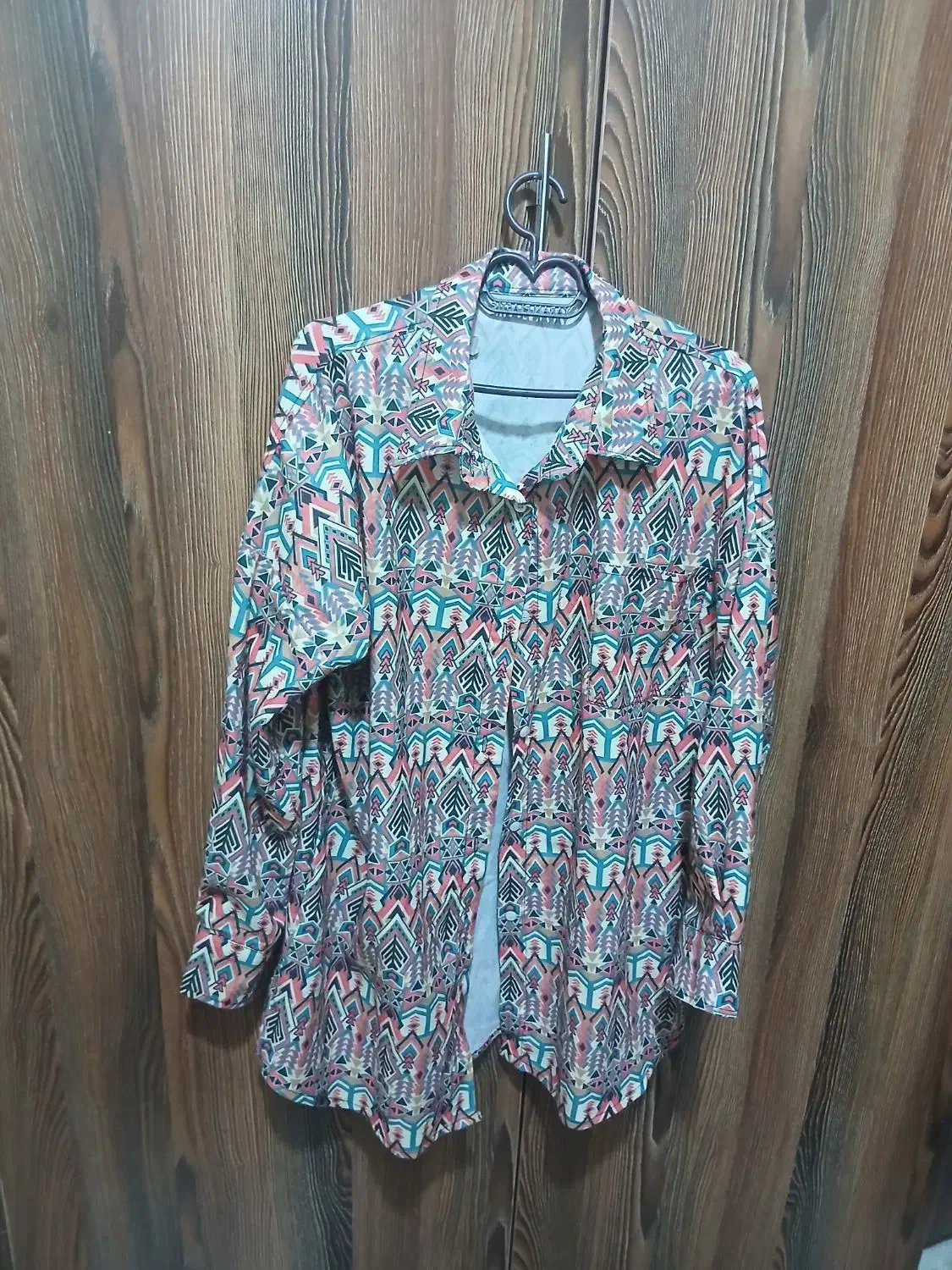 لباس زنانه|لباس|اصفهان, خانه اصفهان|دیوار