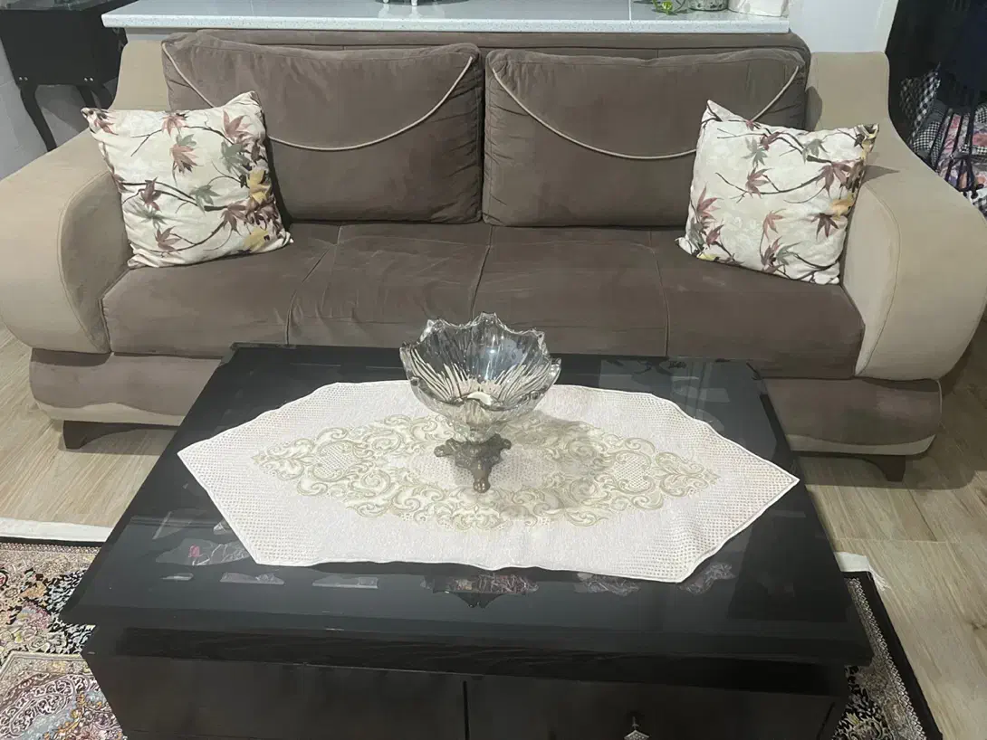 مبلمان و میز جلومبلی و عسلی|مبلمان خانگی و میز عسلی|آستارا, |دیوار